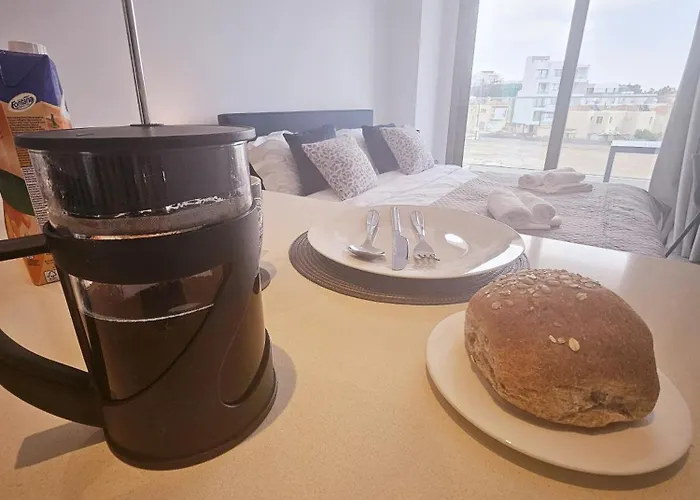 New, Modern Studio, Universal Residences
